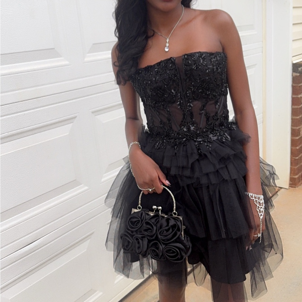 Elegant Black Strapless Dress